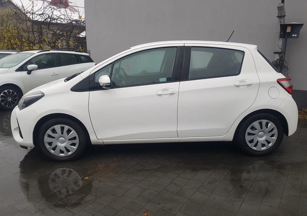 Toyota Yaris cena 33900 przebieg: 155000, rok produkcji 2019 z Tomaszów Mazowiecki małe 211